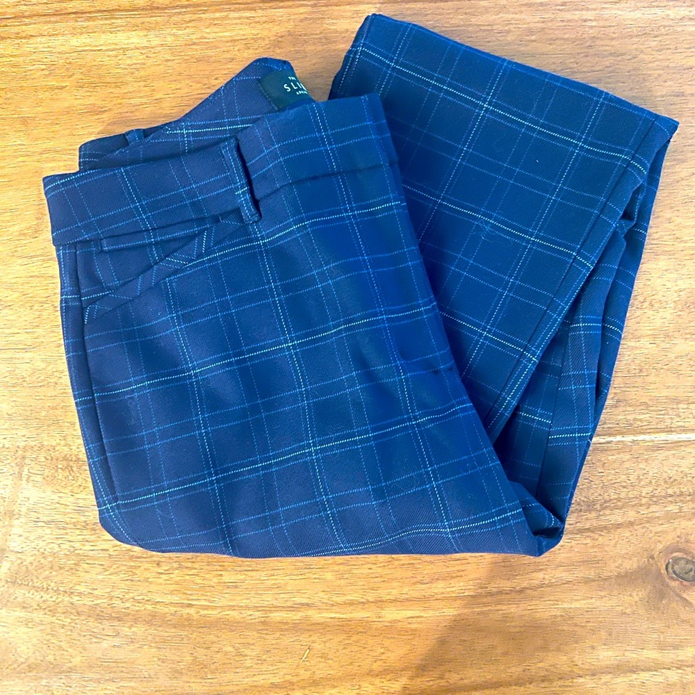 EUC White House Black Market Blue Plaid Trousers